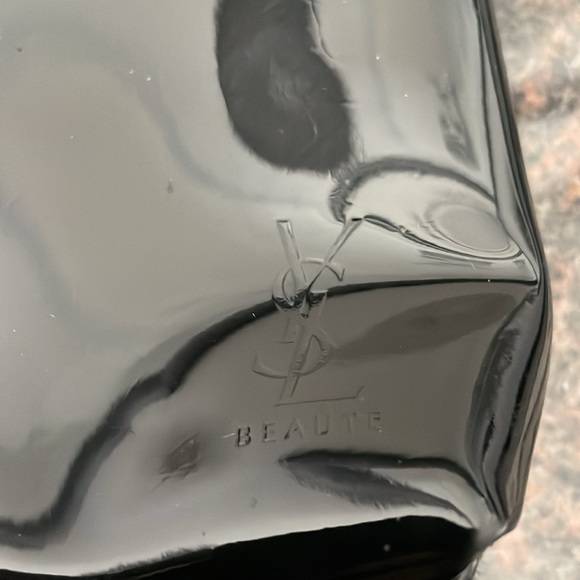 YSL Cosmetics Bag. - Picture 8 of 8